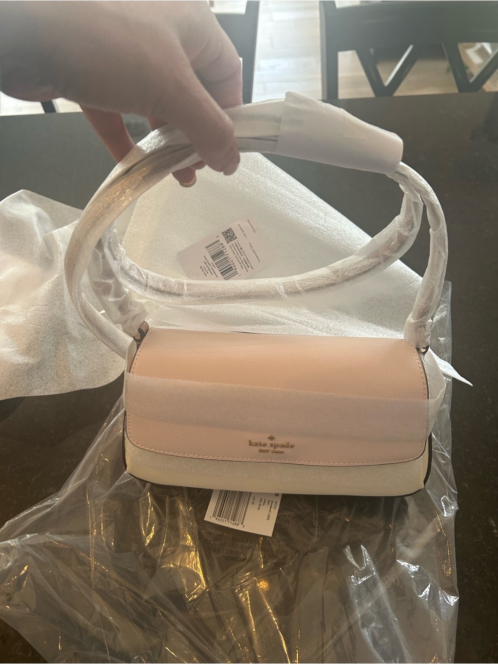 NWT KATE SPADE mini SUTTON crossbody bag.